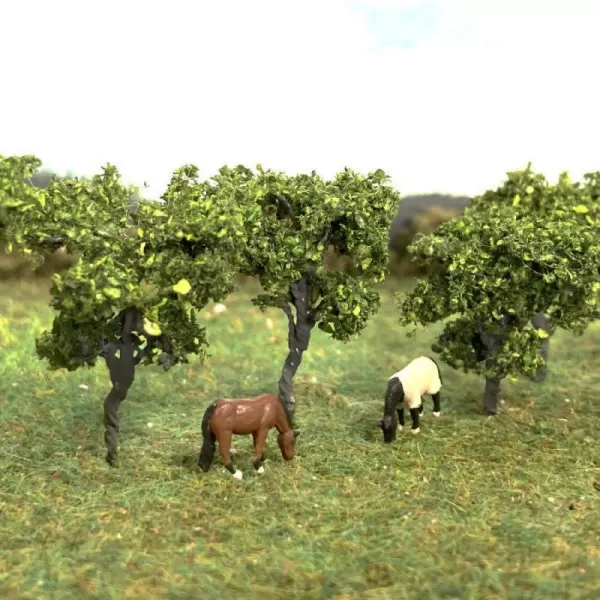 Chestnut Trees 25mm tall MP70322