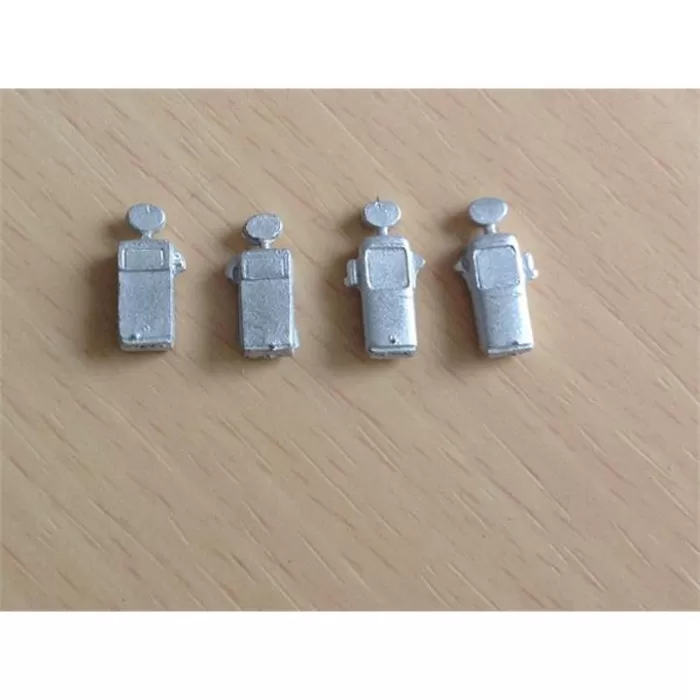 1950s Petrol Pumps  N gauge