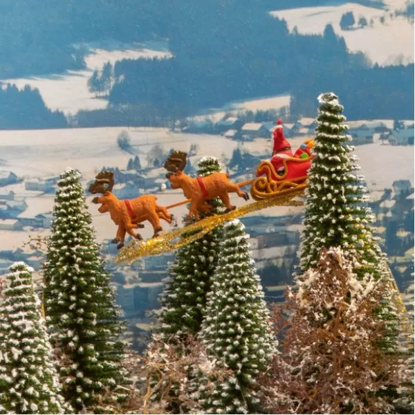 Father Christmas with Sleigh and Reindeer OO