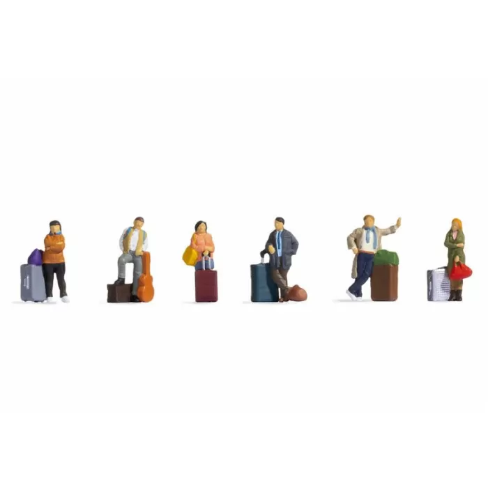 Modern Passengers with luggage TT scale 1:120