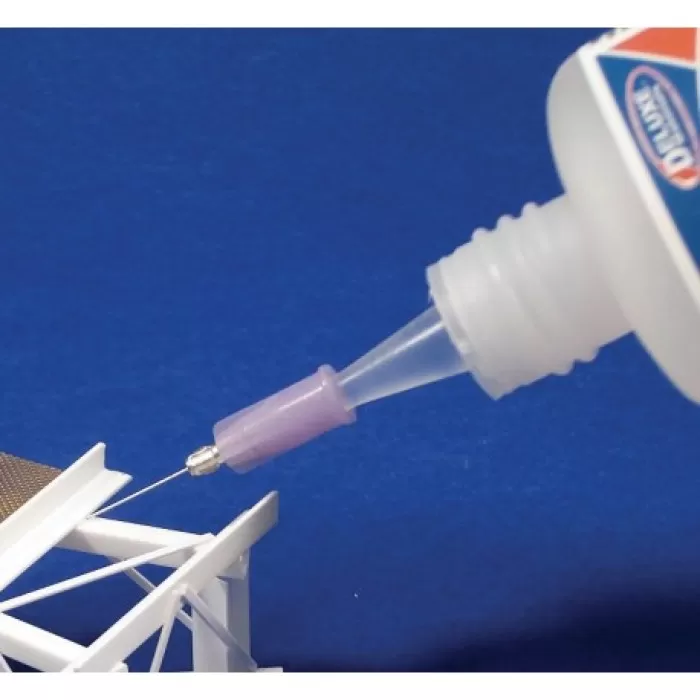 Roket Plastic Glue 30ml AD62