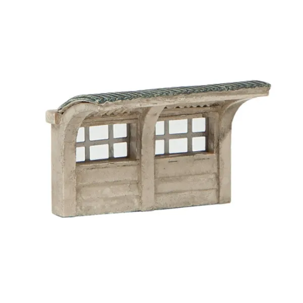 Bus Shelter Concrete N gauge Scenecraft 42-593