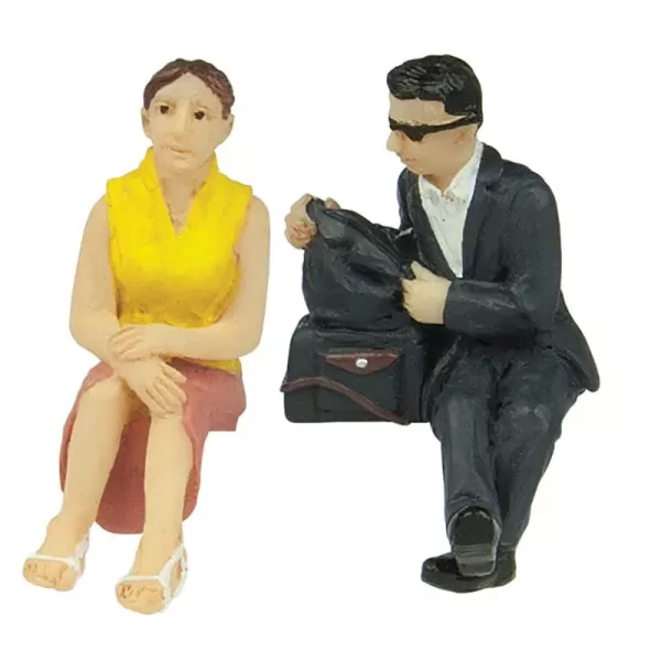 Sitting Passengers set C  O gauge