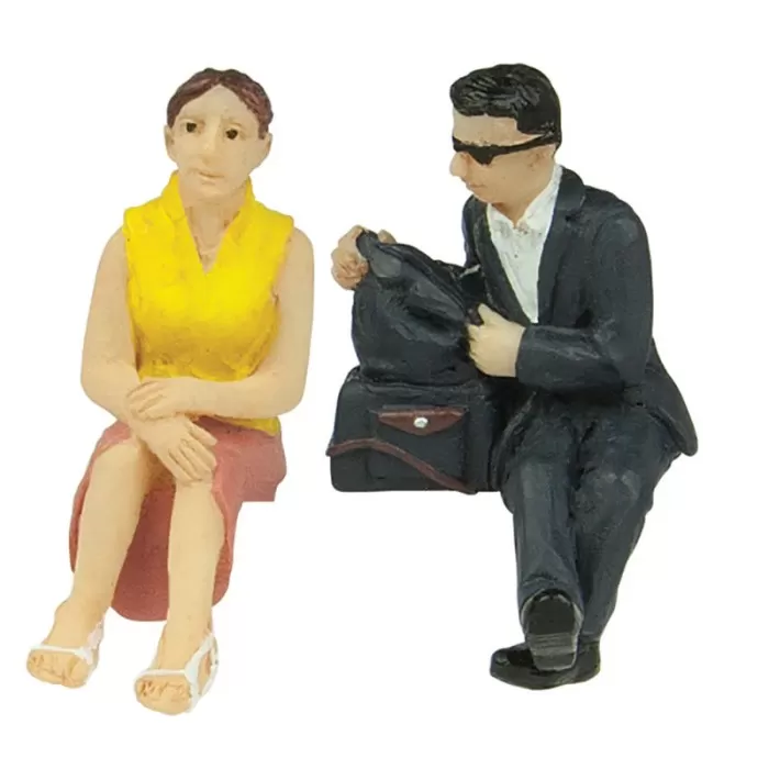 Sitting Passengers set C  O gauge